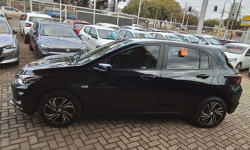 Chevrolet Onix Hatch...