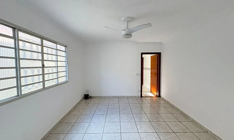 Casa Com 3 Dormitóri...
