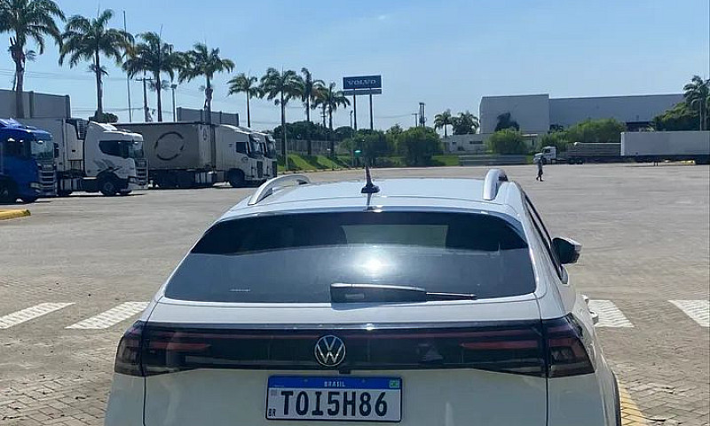 Volkswagen Nivus Hig...