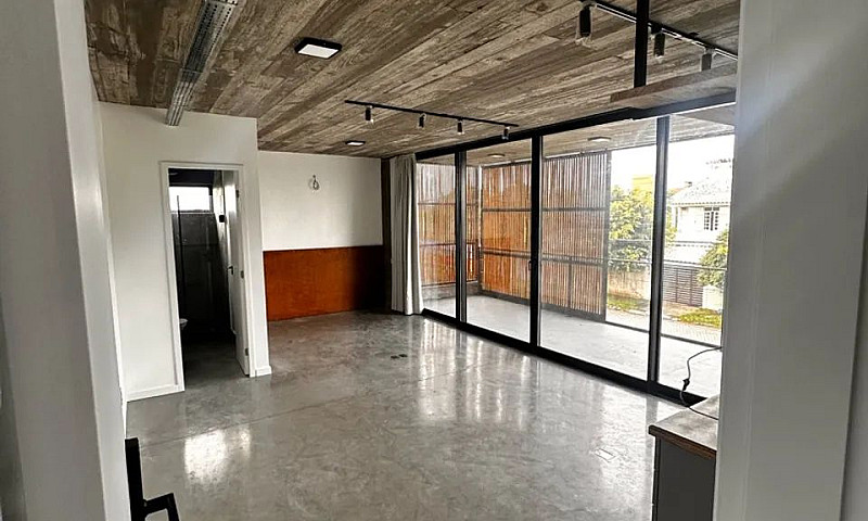 Studio Proximo A Pra...