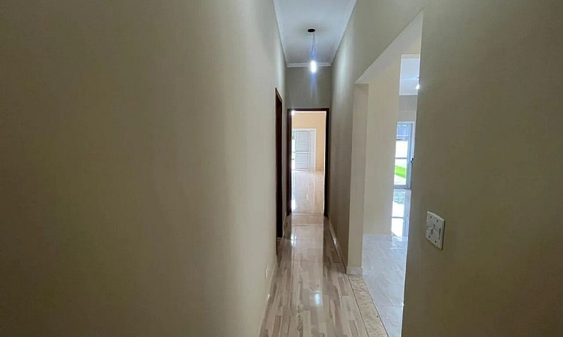 Casa Com 3 Dormitóri...