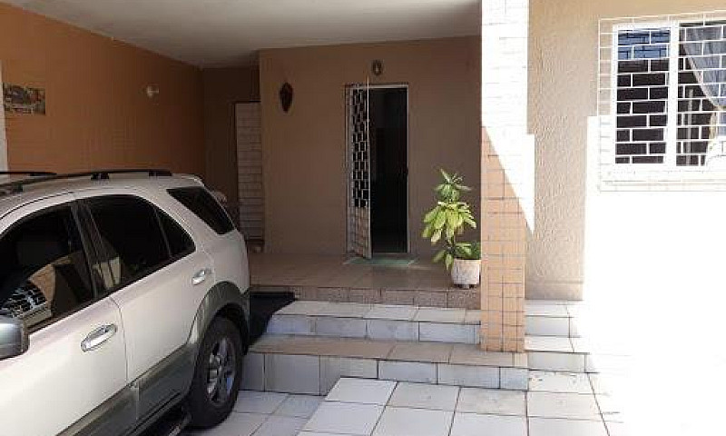 Casa Com 5 Dormitóri...