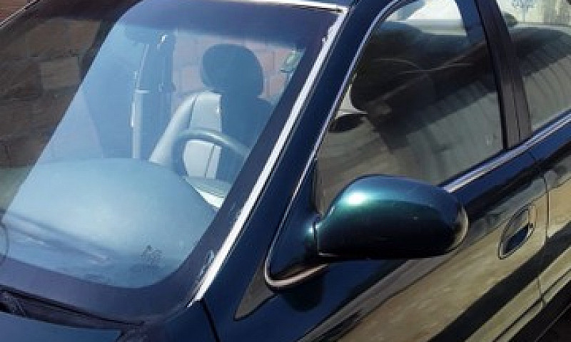 Vendo Kia Clarus...