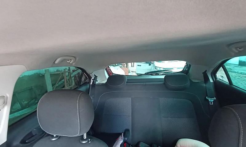 Chevrolet Onix Hatch...