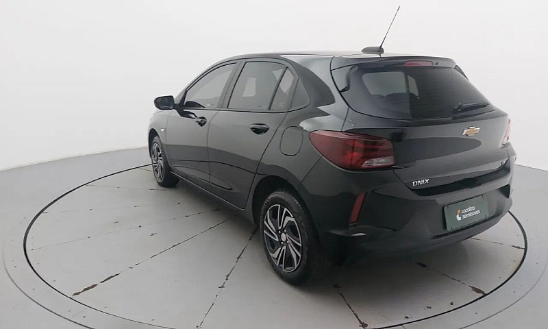 Chevrolet Onix Hatch...