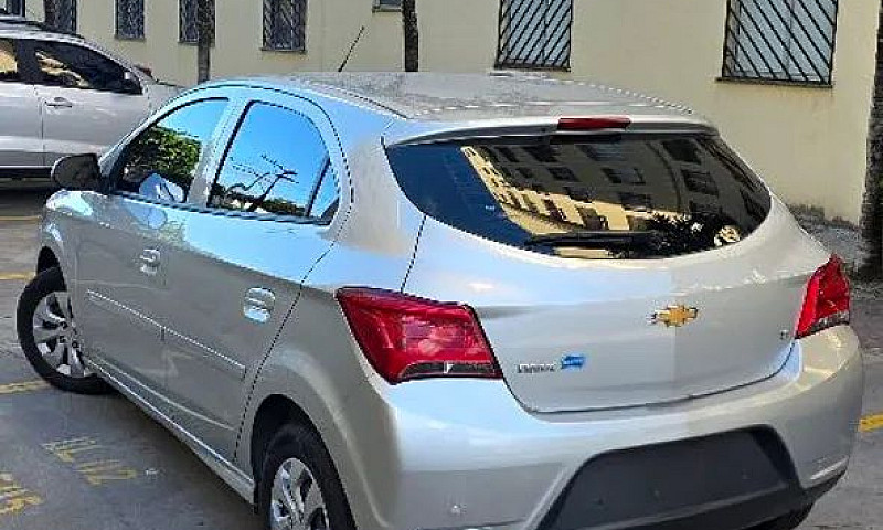 Chevrolet Onix Hatch...