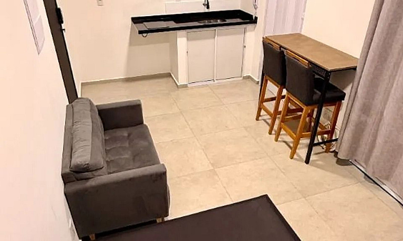 Studio Mobiliado Par...