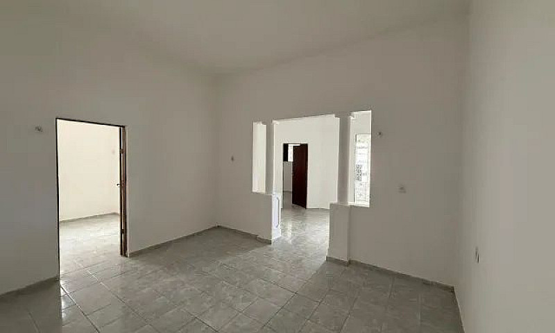 Casa Com 3 Quartos E...