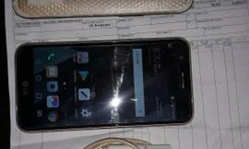 Celular Lg K10...