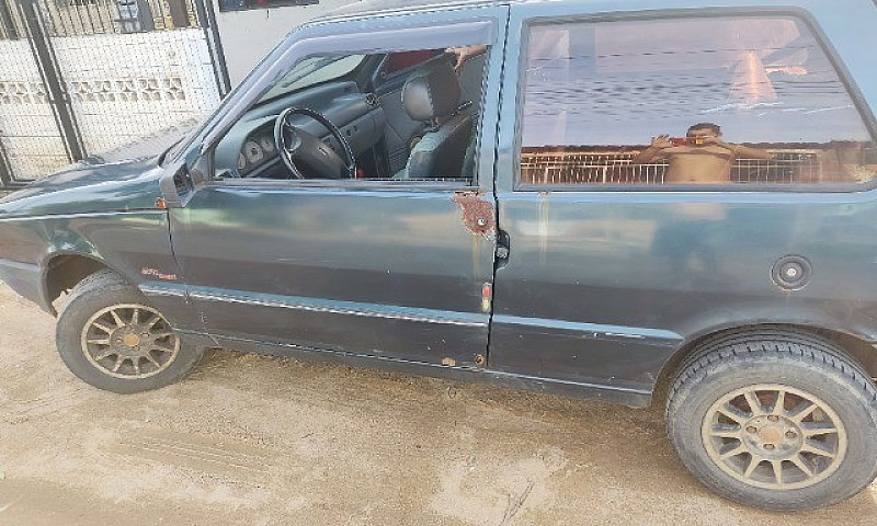 Fiat Uno ...