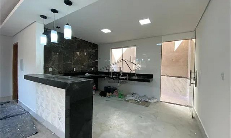 Casa De 120 M² De Ár...