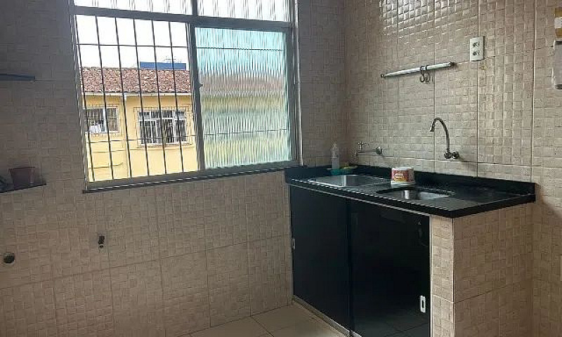Alugo Casa...