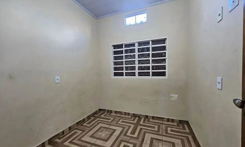 Casa À Venda No Núcl...