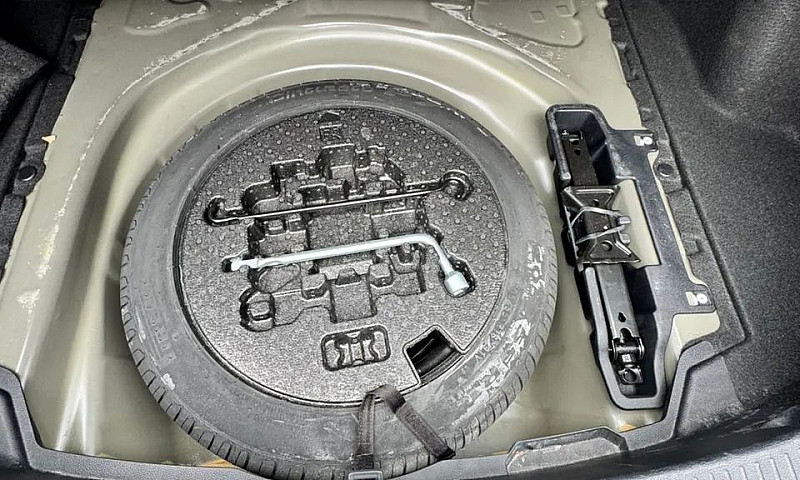 Toyota Corolla Altis...