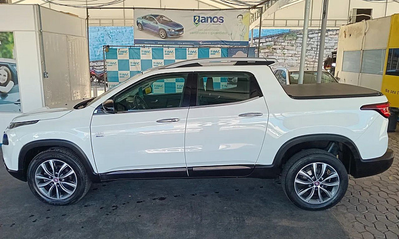 Fiat Toro Volcano 2....