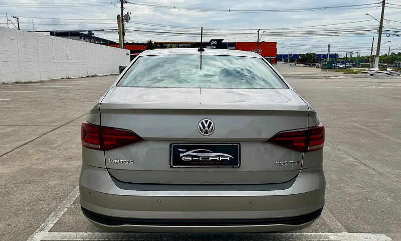 Volkswagen Virtus Co...