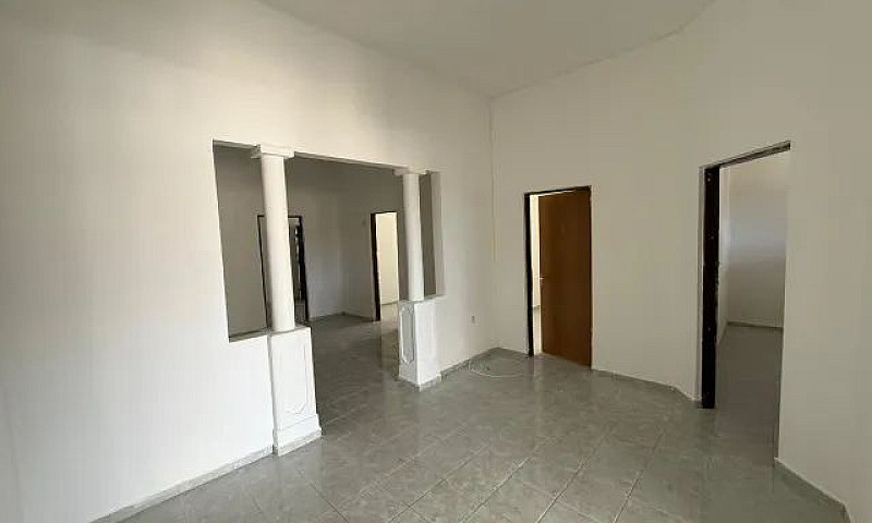 Casa Com 3 Quartos E...