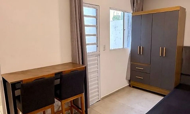 Studio Mobiliado Par...