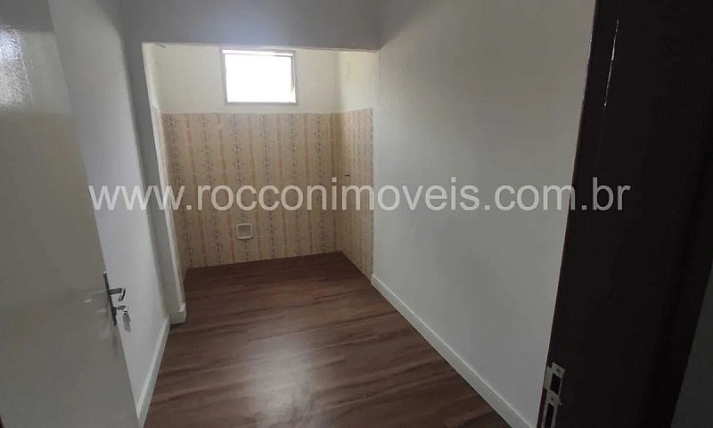 Apartamento De 03 Qu...