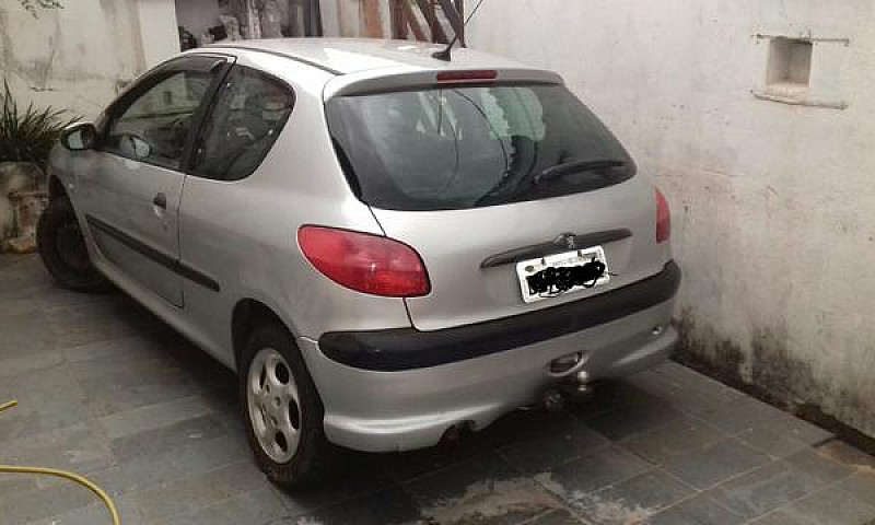 Peugeot 206 2001...