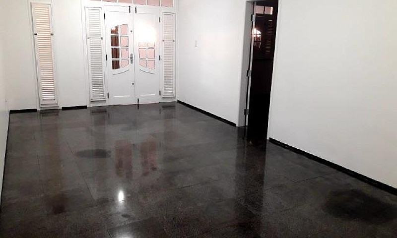 Linda Casa Na Cohama...