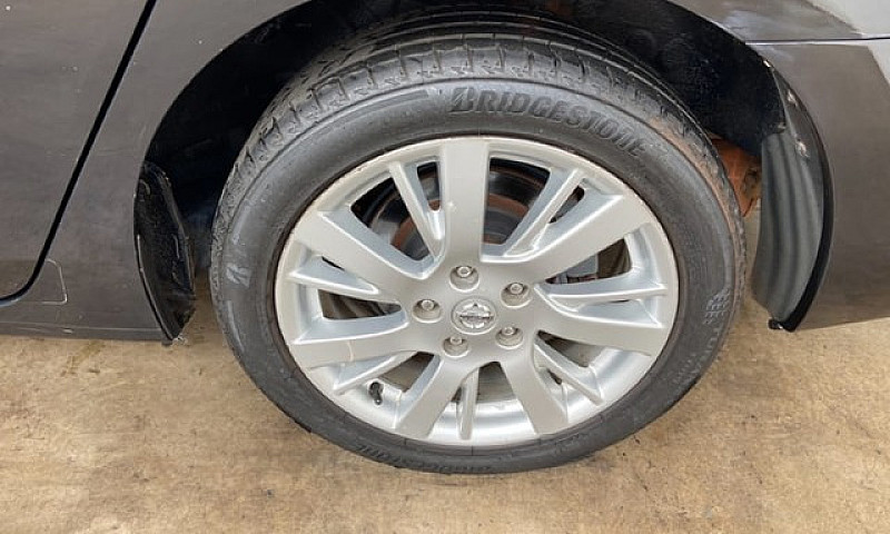 Nissan Sentra Sl 2.0...