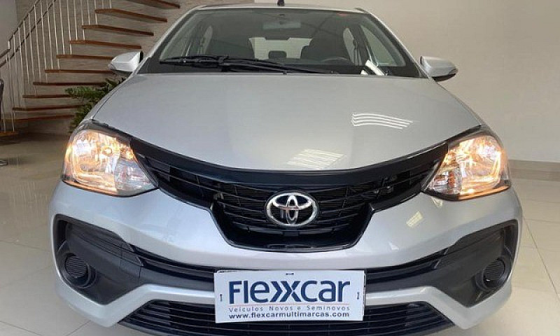 Toyota Etios Xplus 1...