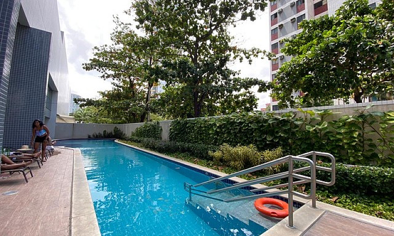 Edf. Bristol Suítes ...