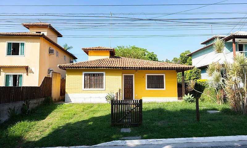 À Venda Casa Com 3 Q...