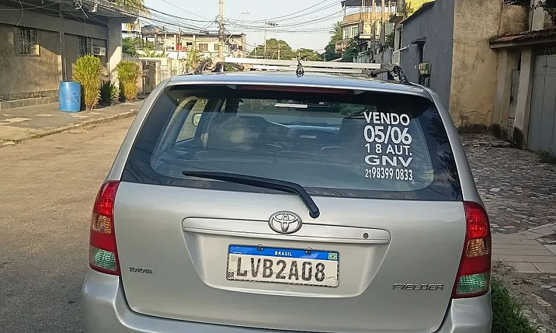 Toyota Corolla Field...