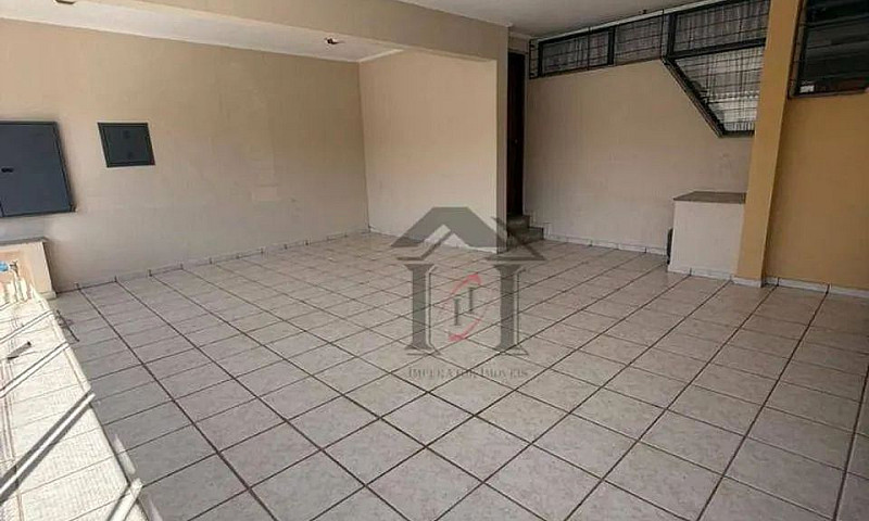 Casa Com 3 Quartos À...
