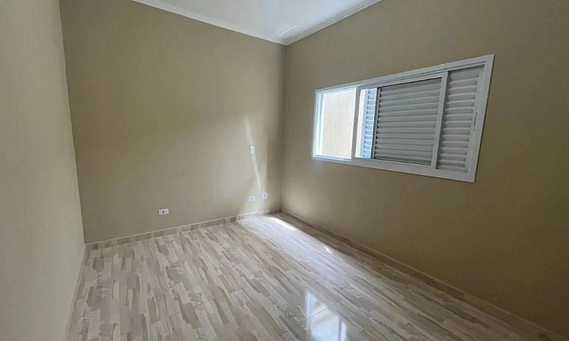 Casa Com 3 Dormitóri...