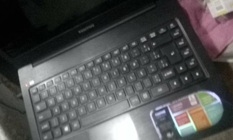 Notebook Positivo Un...