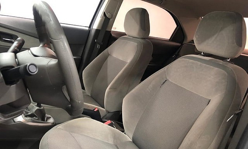 Chevrolet Cobalt 1.4...