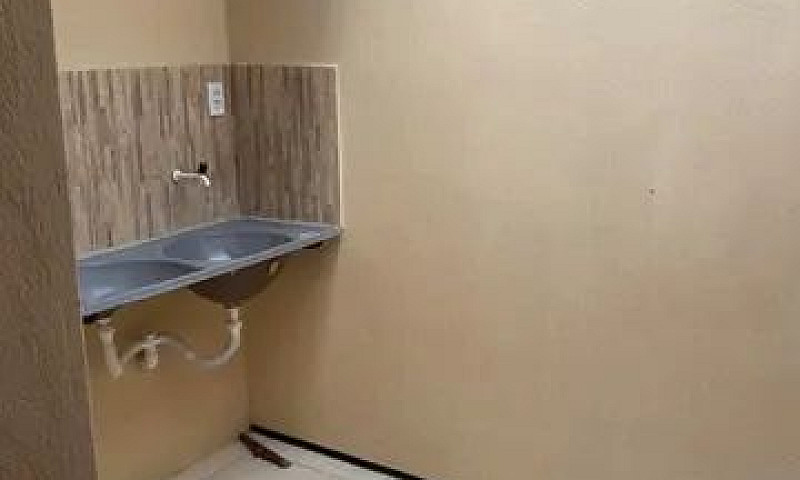 Alugo Casa Em Cascav...