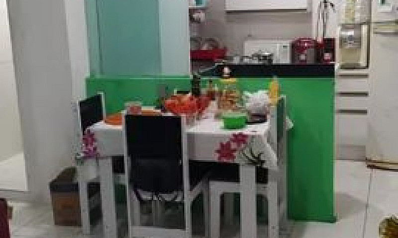 Vende Se Uma Casa  N...