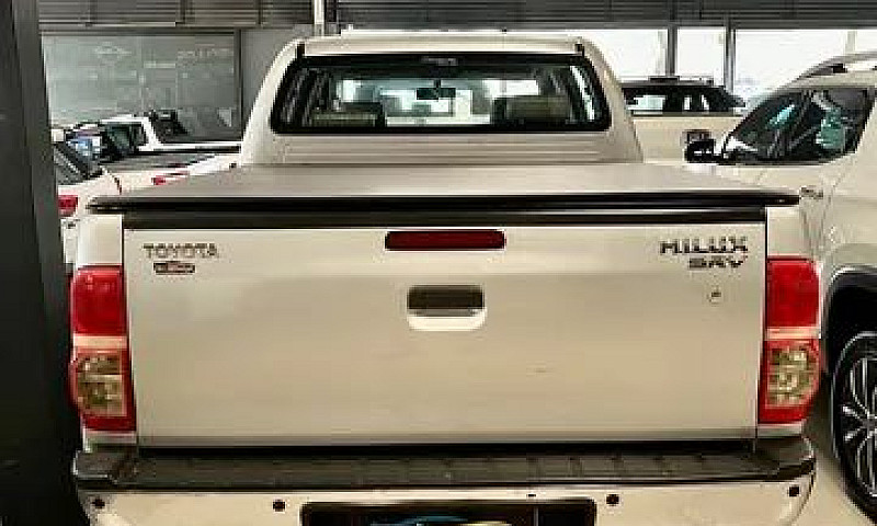 Toyota Hilux Srv 3.0...