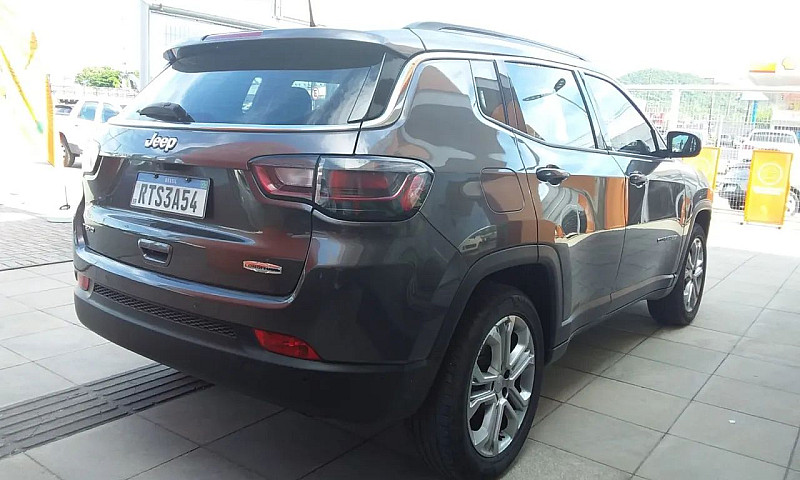 Jeep Compass 2022 1....