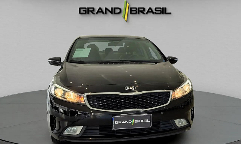 Kia Cerato 1.6 At E....