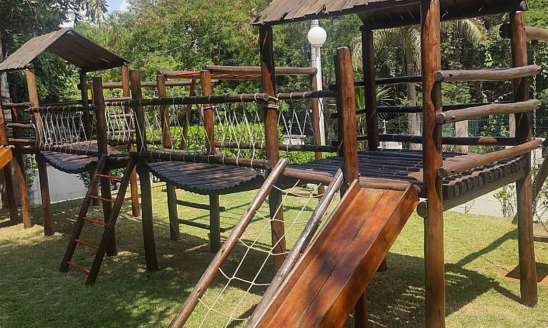 Condomínio Residenci...