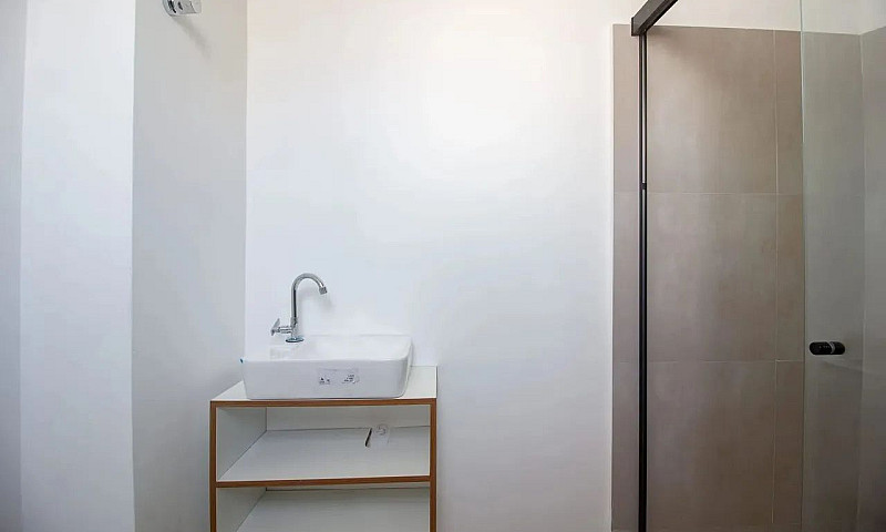 Campos Elíseos 1 Qua...