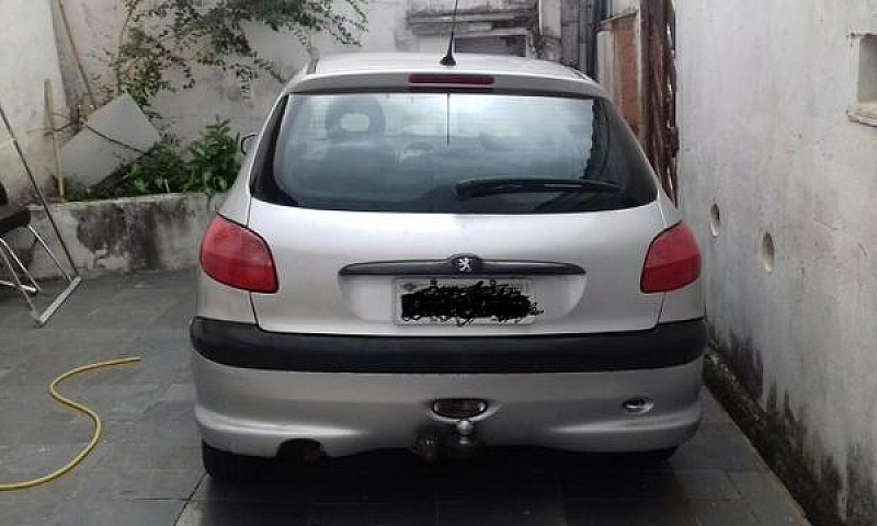 Peugeot 206 2001...