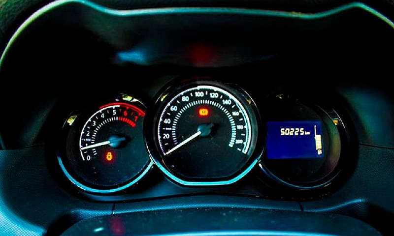 Renault Duster Expre...