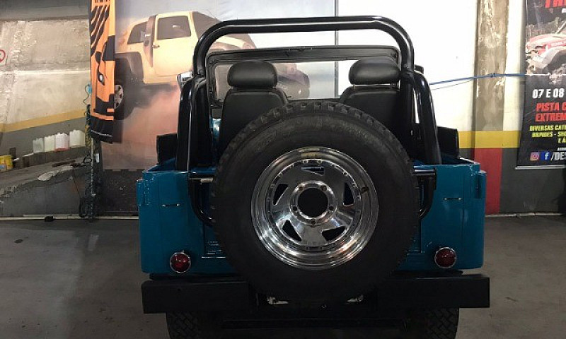 Willys 4Cc 1980...