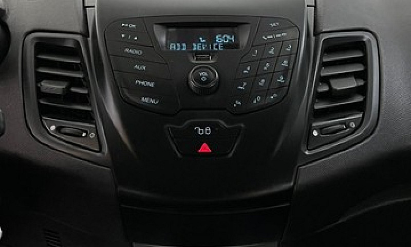Ford New Fiesta Se 1...