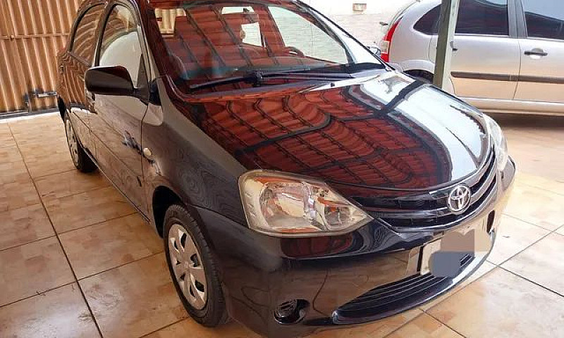 Novíssimo Etios Xs H...