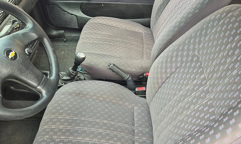 Chevrolet Corsa Wind...