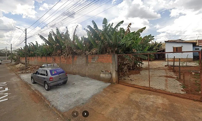 Área Com Mais De 1.0...