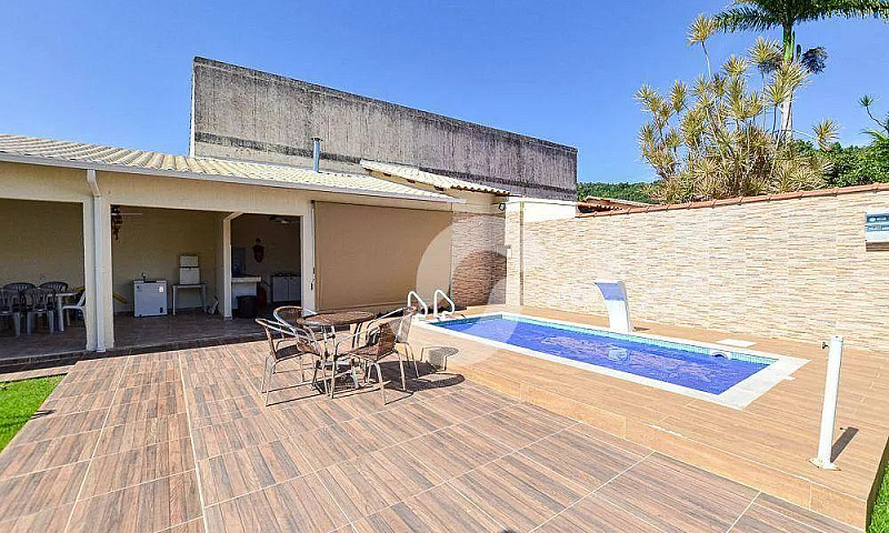 Casa Com 3 Dormitóri...