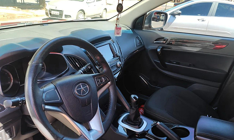 Jac T6 2015...